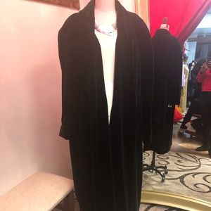 Black velveteen long sleeve coat